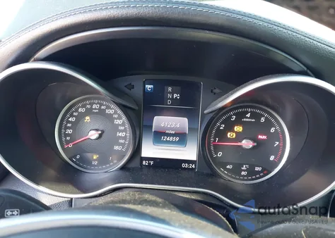 2017 Mercedes-Benz C 300 Sport z USA, uszkodzony, nr VIN 55SWF4JB0HU211520